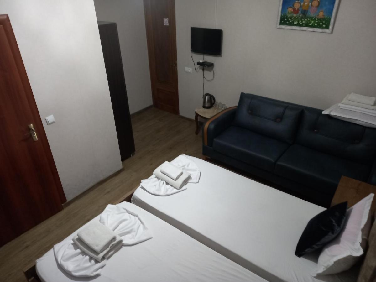 Hotel Zaira Tbilisi Exterior photo
